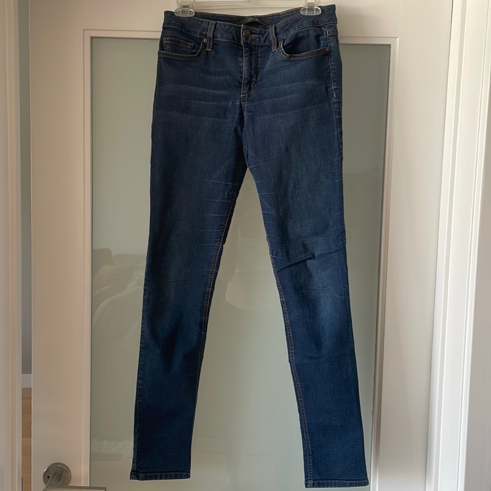 THE HONEY
HIGH RISE CURVY SKINNY // FLAWLESS // SELMA